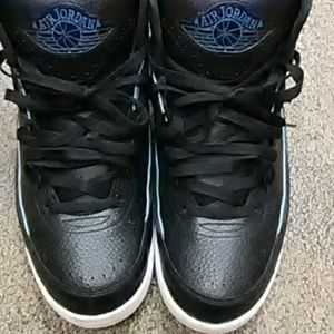Air Jordan 2 RETRO